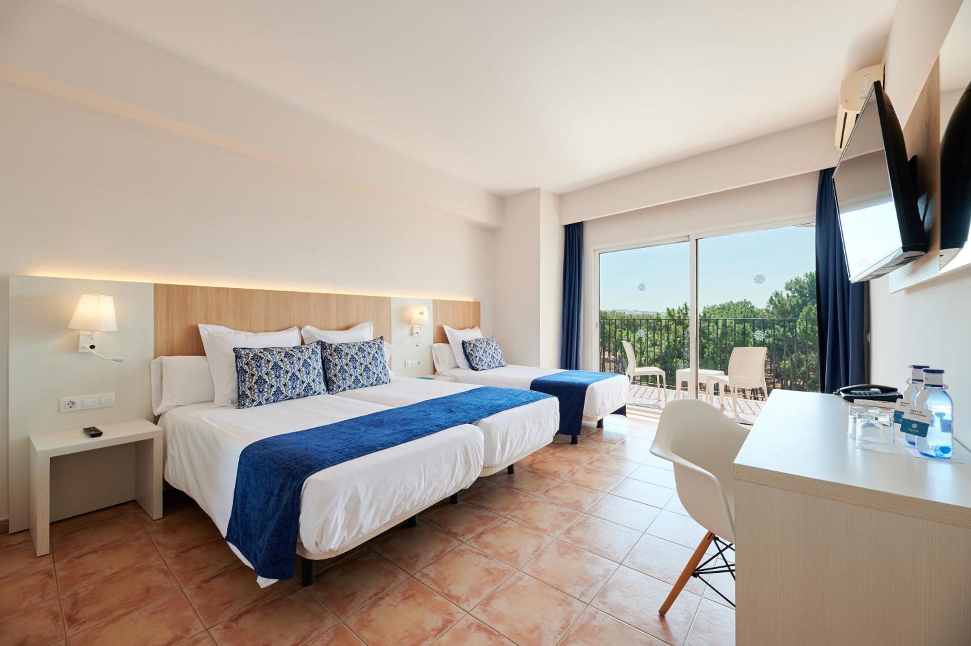 Hotel AluaSun Marbella Park Esterno foto