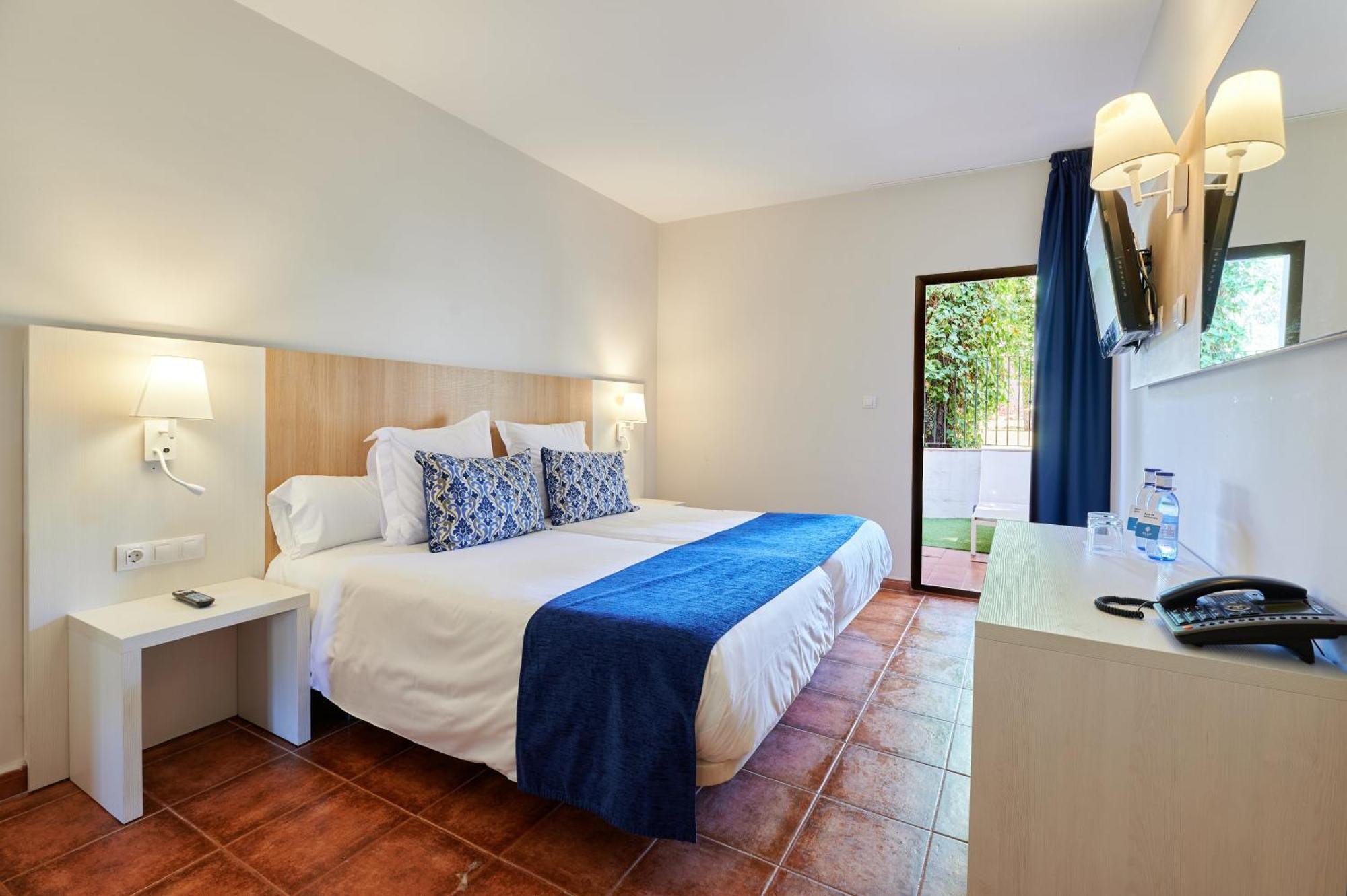 Hotel AluaSun Marbella Park Esterno foto