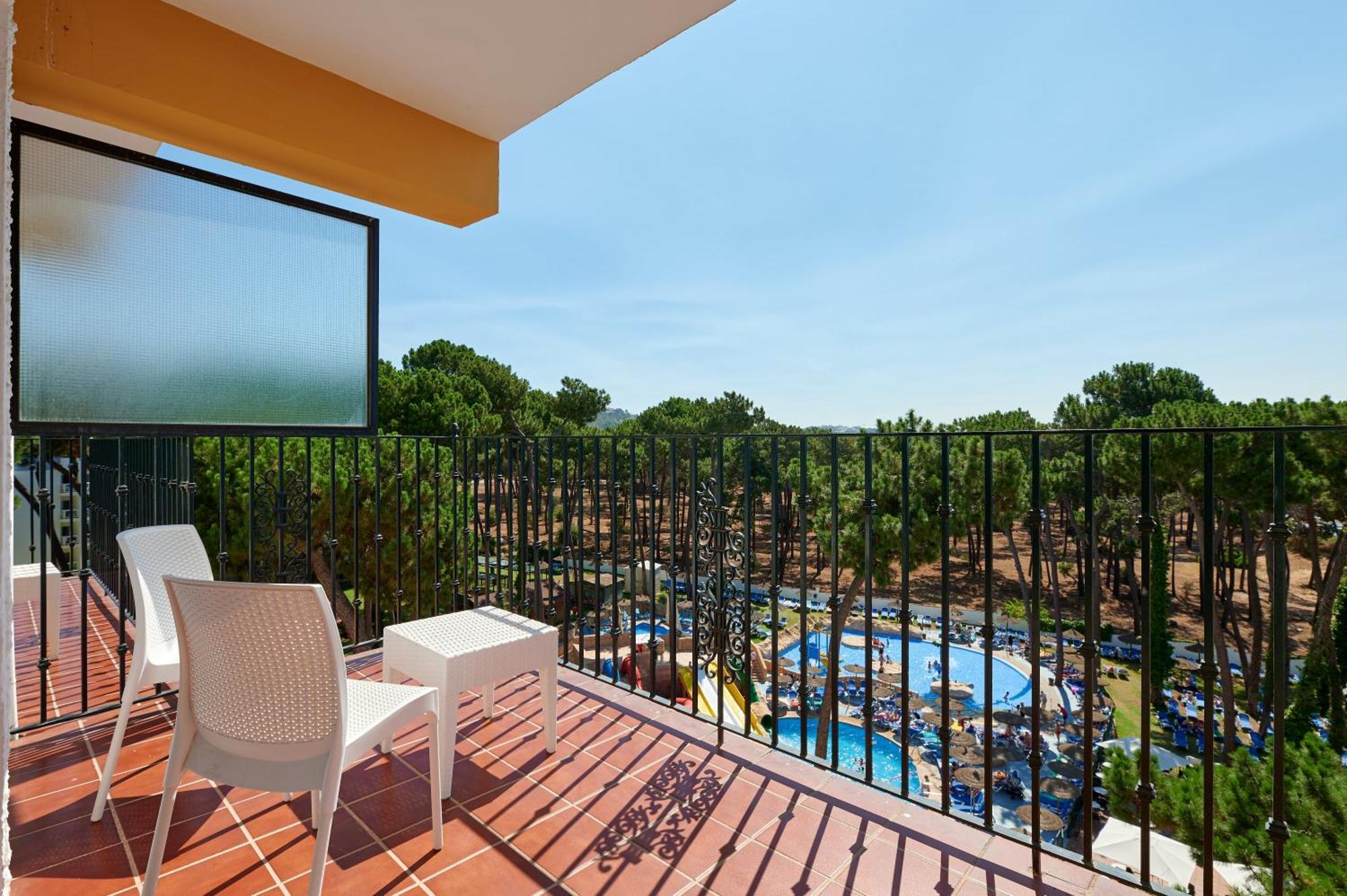 Hotel AluaSun Marbella Park Esterno foto