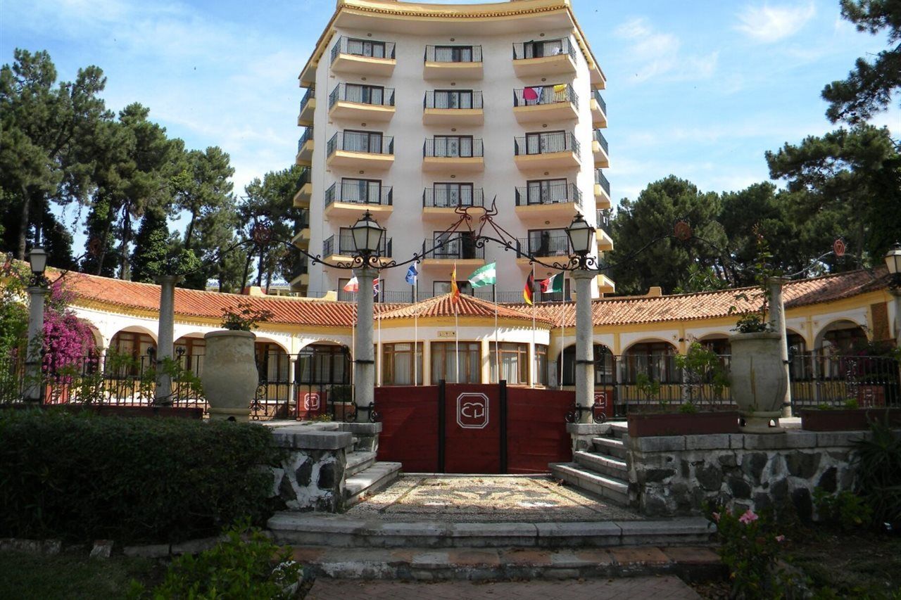 Hotel AluaSun Marbella Park Esterno foto
